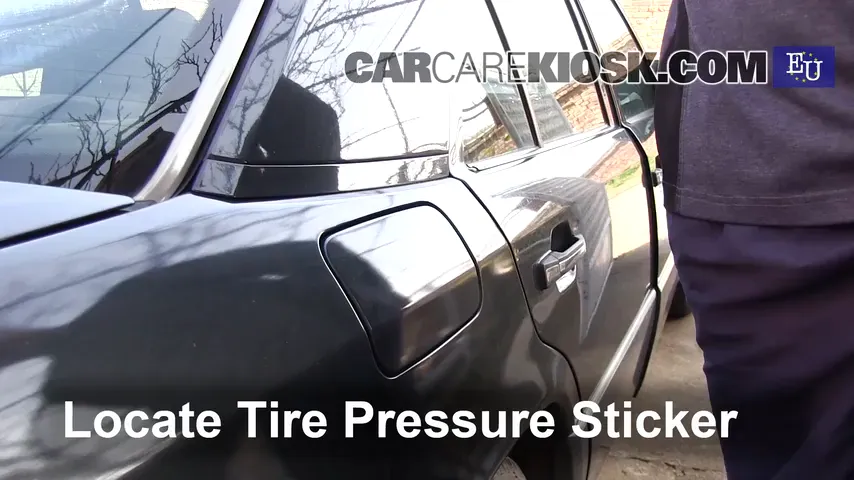 1995 Mercedes-Benz E250 2.5L 5 Cyl. Diesel Tires & Wheels Check Tire Pressure